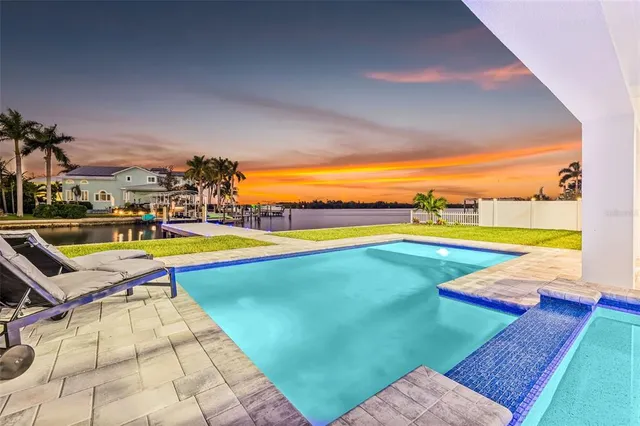 $4,995,000 | 2121 Bayou Grande Boulevard Northeast, St. Petersburg, FL 33703