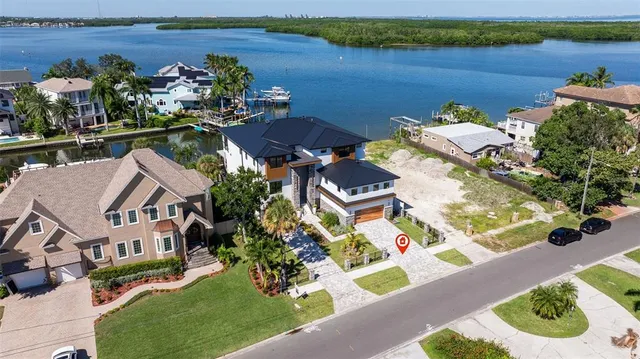 $4,995,000 | 2121 Bayou Grande Boulevard Northeast, St. Petersburg, FL 33703