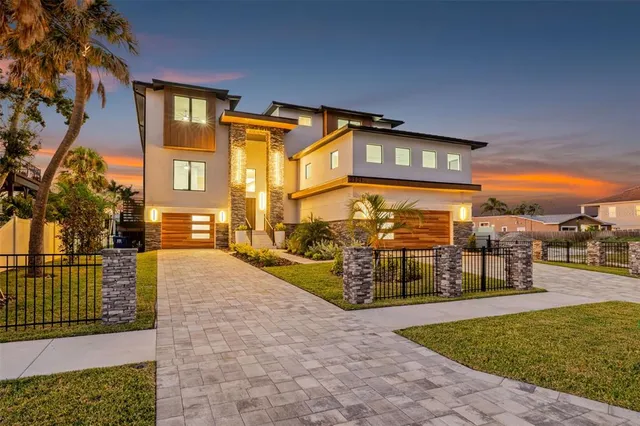 $4,995,000 | 2121 Bayou Grande Boulevard Northeast, St. Petersburg, FL 33703