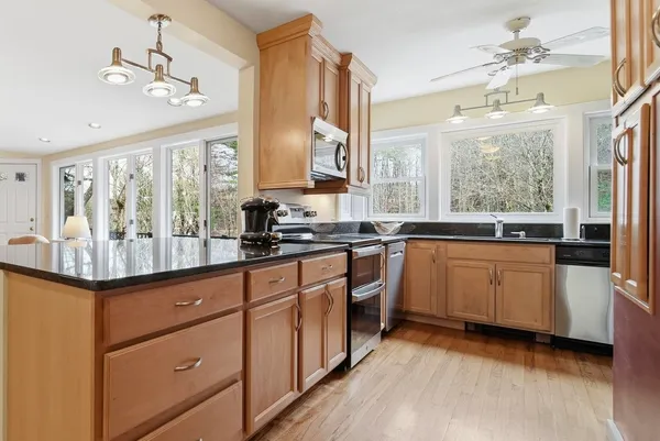 $1,295,000 | 9 Wyeth Road, Hanover, NH 03755