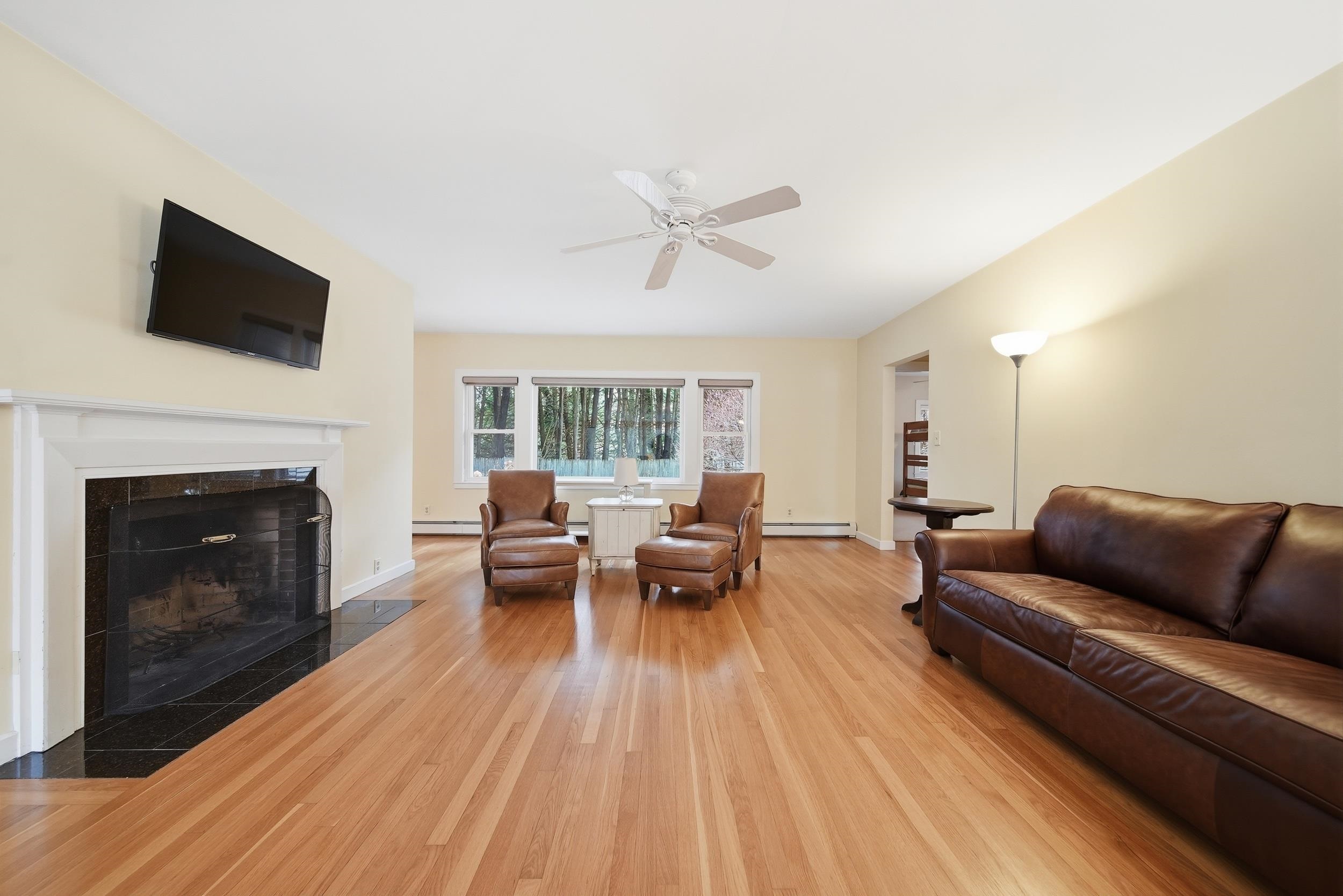 9 Wyeth Road Hanover, NH 03755 - Photo 4 of 44