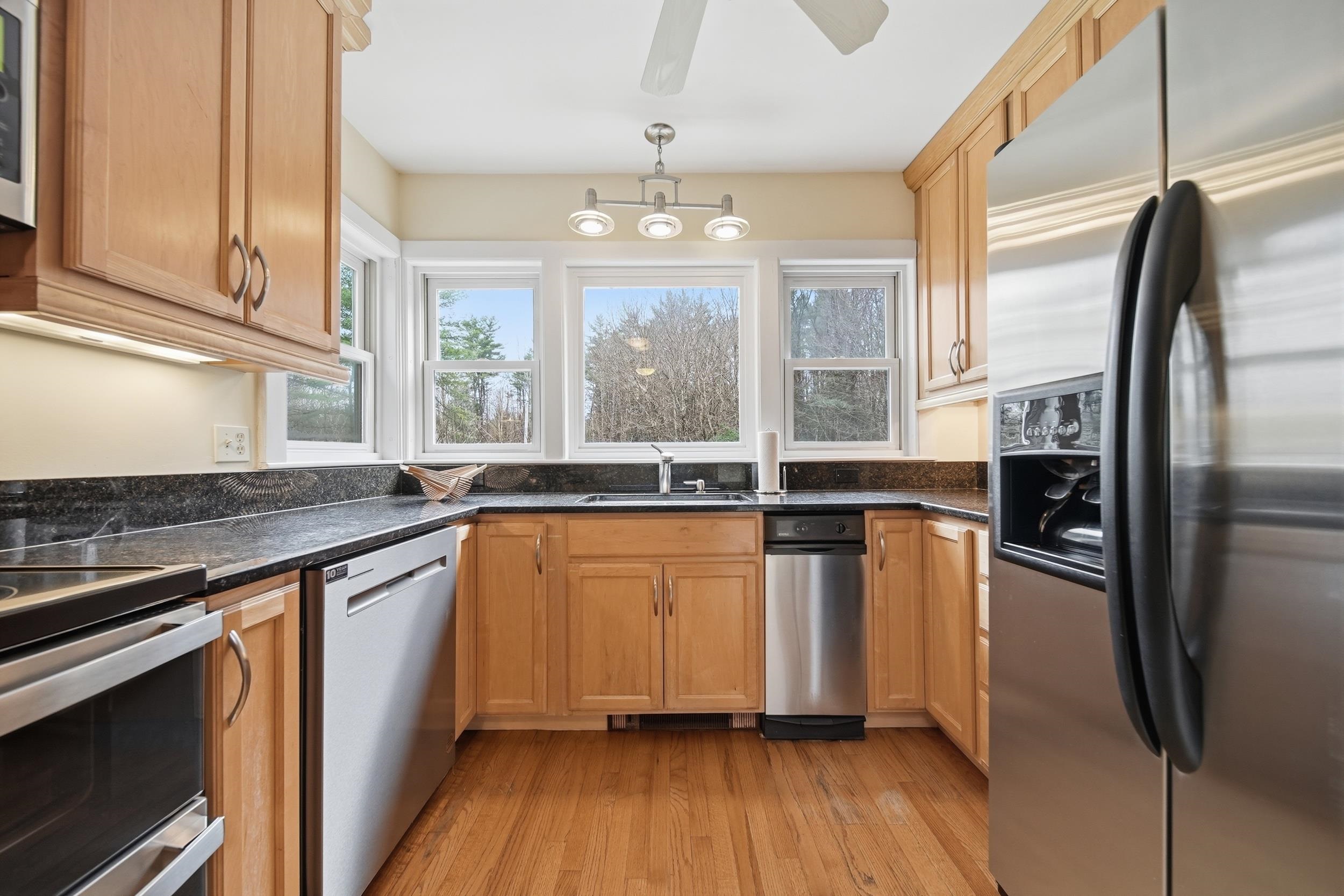 9 Wyeth Road Hanover, NH 03755 - Photo 10 of 44