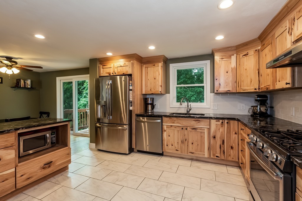 22 Arcadia Road Norwood, MA 02062 - Photo 2 of 22 Gallery Image 2