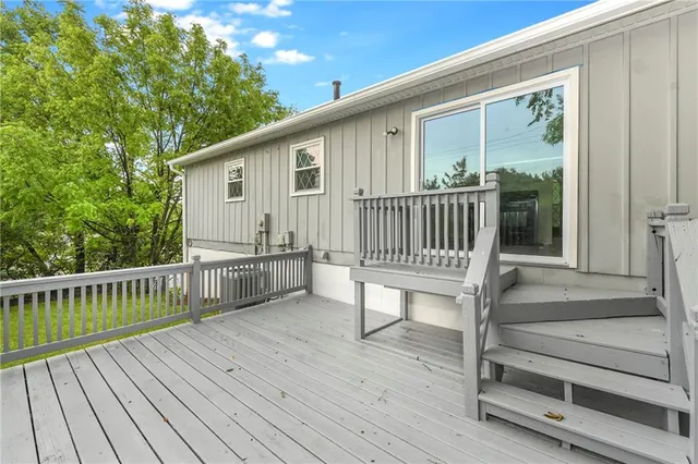 $194,900 | 818 North Wigwam Trail, Independence, MO 64056