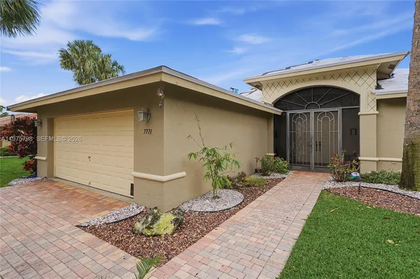 $650,000 | 7771 Via Grande, Boynton Beach, FL 33437