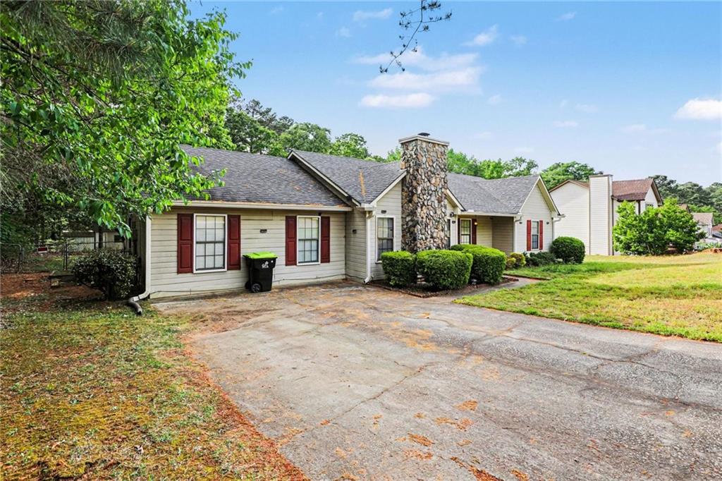 11553 Matthews Trail Hampton, GA 30228 - Photo 3 of 27