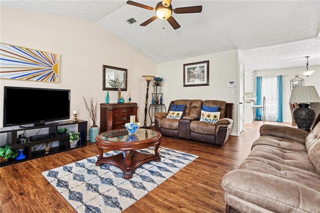 11553 Matthews Trail Hampton, GA 30228 - Photo 6 of 27