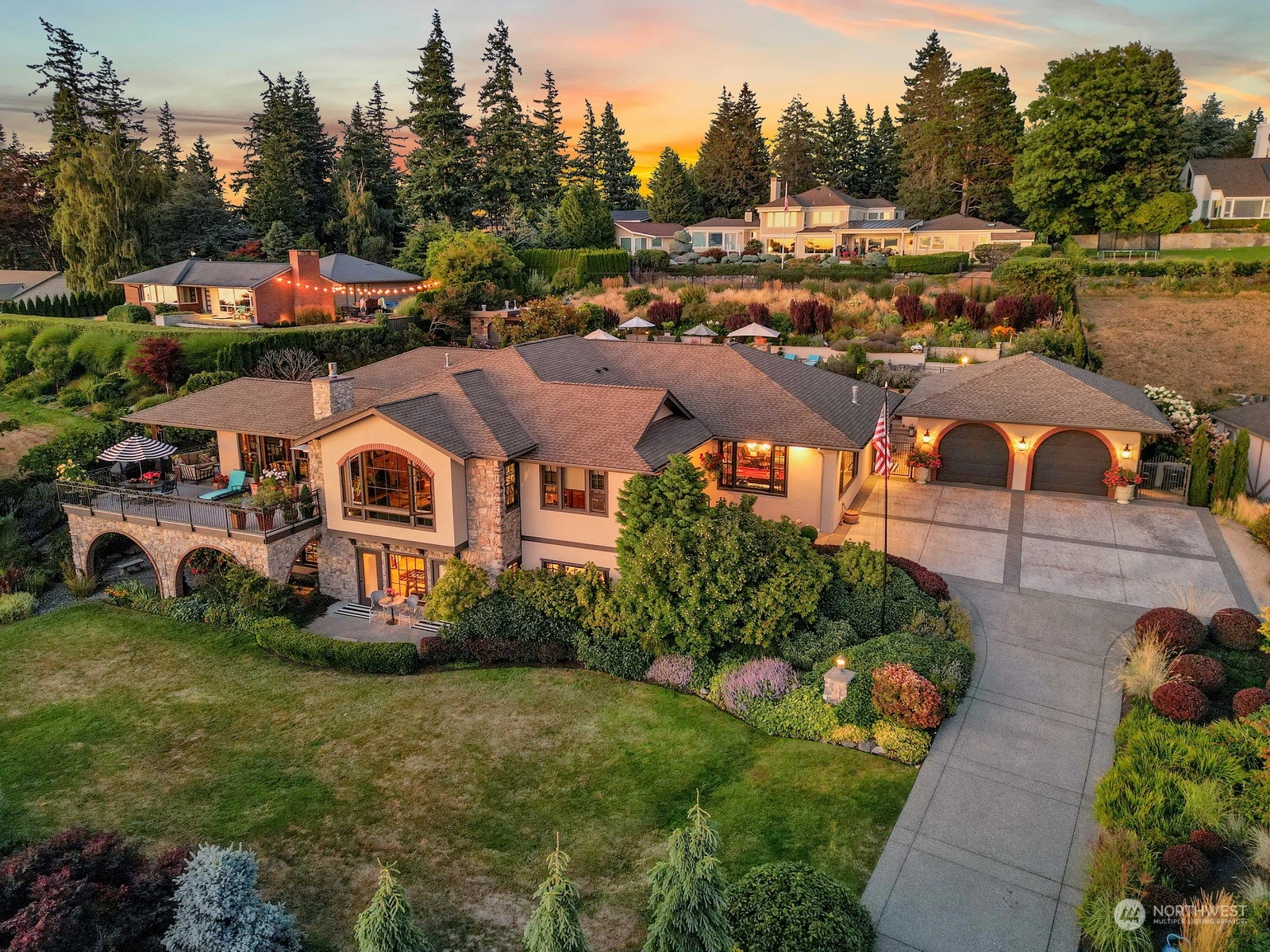 329 Bayside Road Bellingham, WA 98225 - Photo 3 of 40 a view of a town with big houses