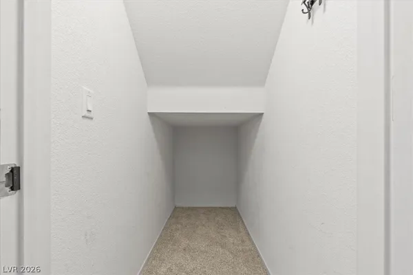 $2,600 | 10634 Ostend Avenue, Las Vegas, NV 89166