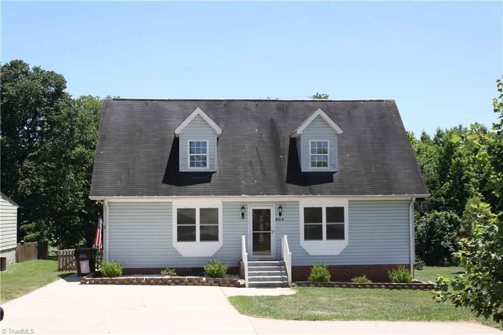 924 Skeet Club Road High Point, NC 27265 - Photo 1 of 15 Front Of Home