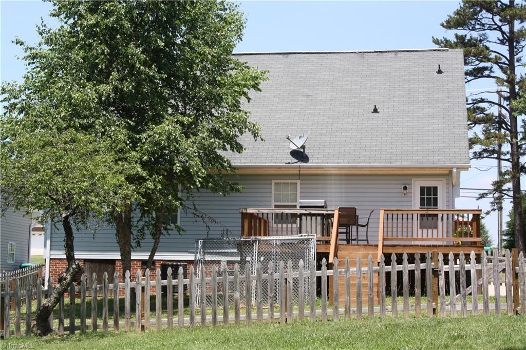 924 Skeet Club Road High Point, NC 27265 - Photo 14 of 15 Rear Of Home
