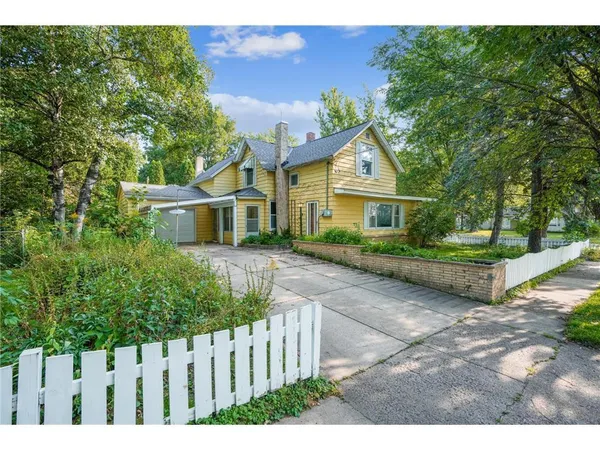 $224,900 | 303 Lewis Street, River Falls, WI 54022