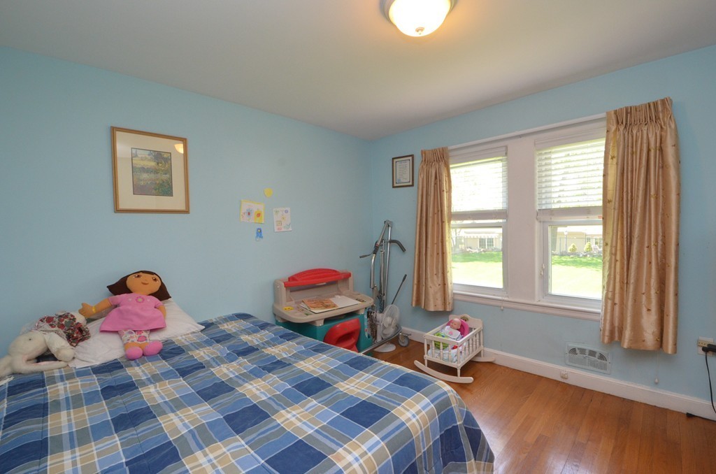 34 Partridge Street Watertown, MA 02472 - Photo 15 of 27