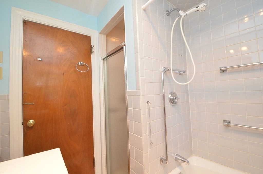 34 Partridge Street Watertown, MA 02472 - Photo 19 of 27