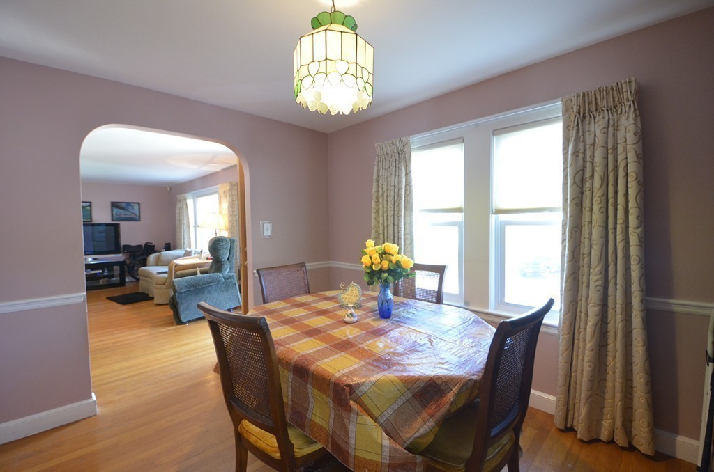 34 Partridge Street Watertown, MA 02472 - Photo 9 of 27