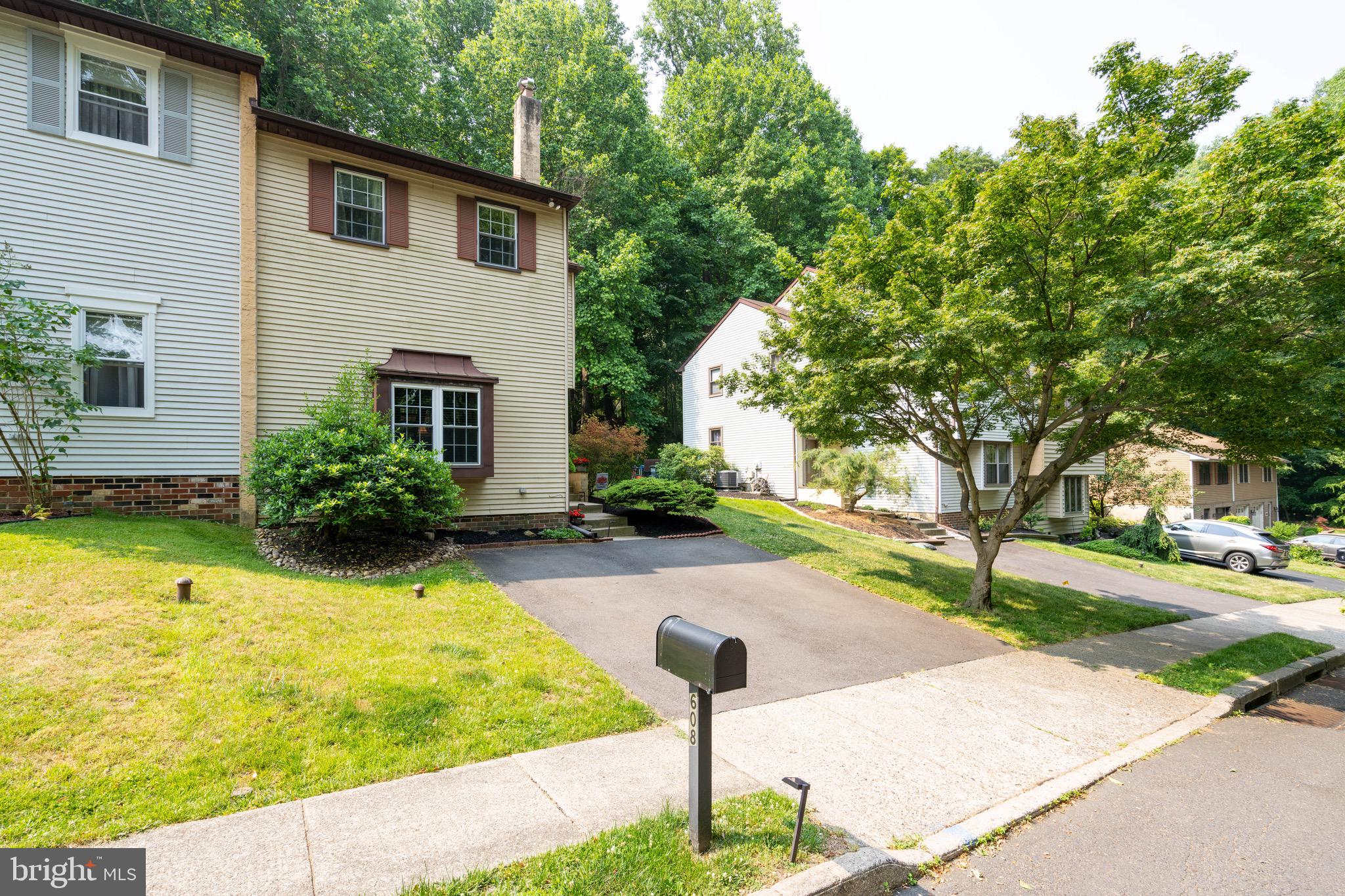 608 Valley Stream Circle Feasterville-Trevose, PA 19053 - Photo 2 of 53