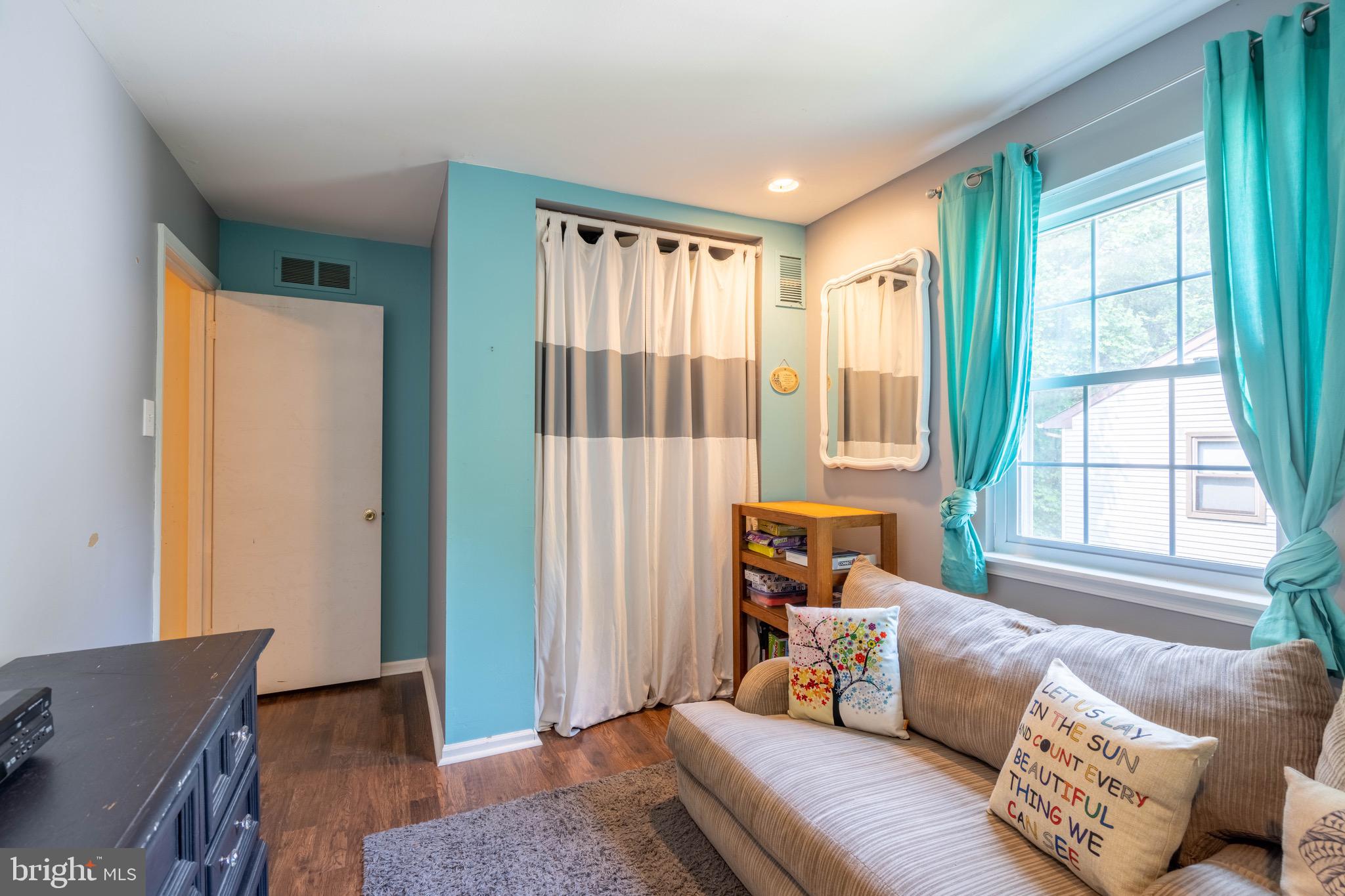 608 Valley Stream Circle Feasterville-Trevose, PA 19053 - Photo 38 of 53