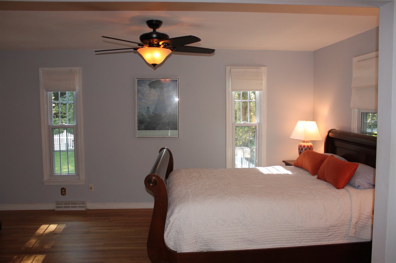 17 Jefferson Road Bedford, NH 03110 - Photo 14 of 40