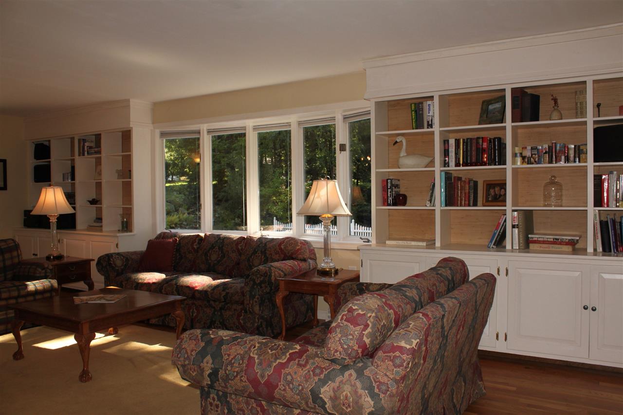 17 Jefferson Road Bedford, NH 03110 - Photo 6 of 40