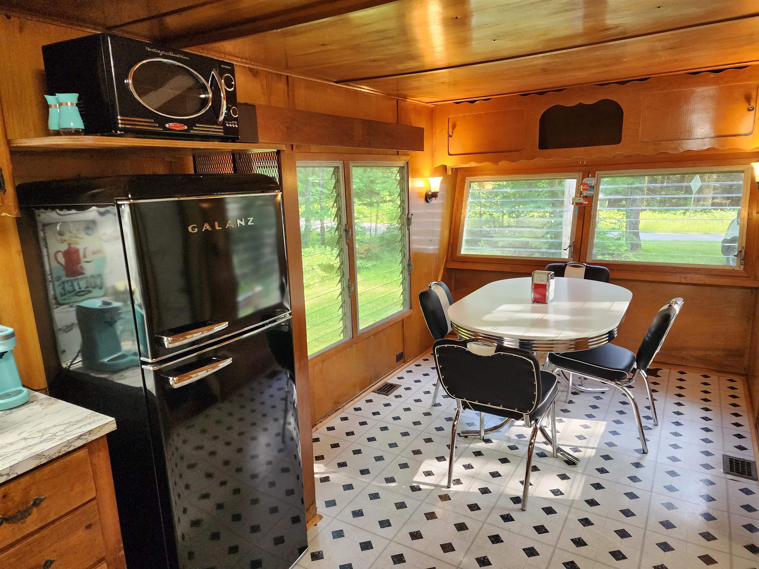 613 Lennon Road Carroll, NH 03598 - Photo 1 of 22 Gallery Image 1