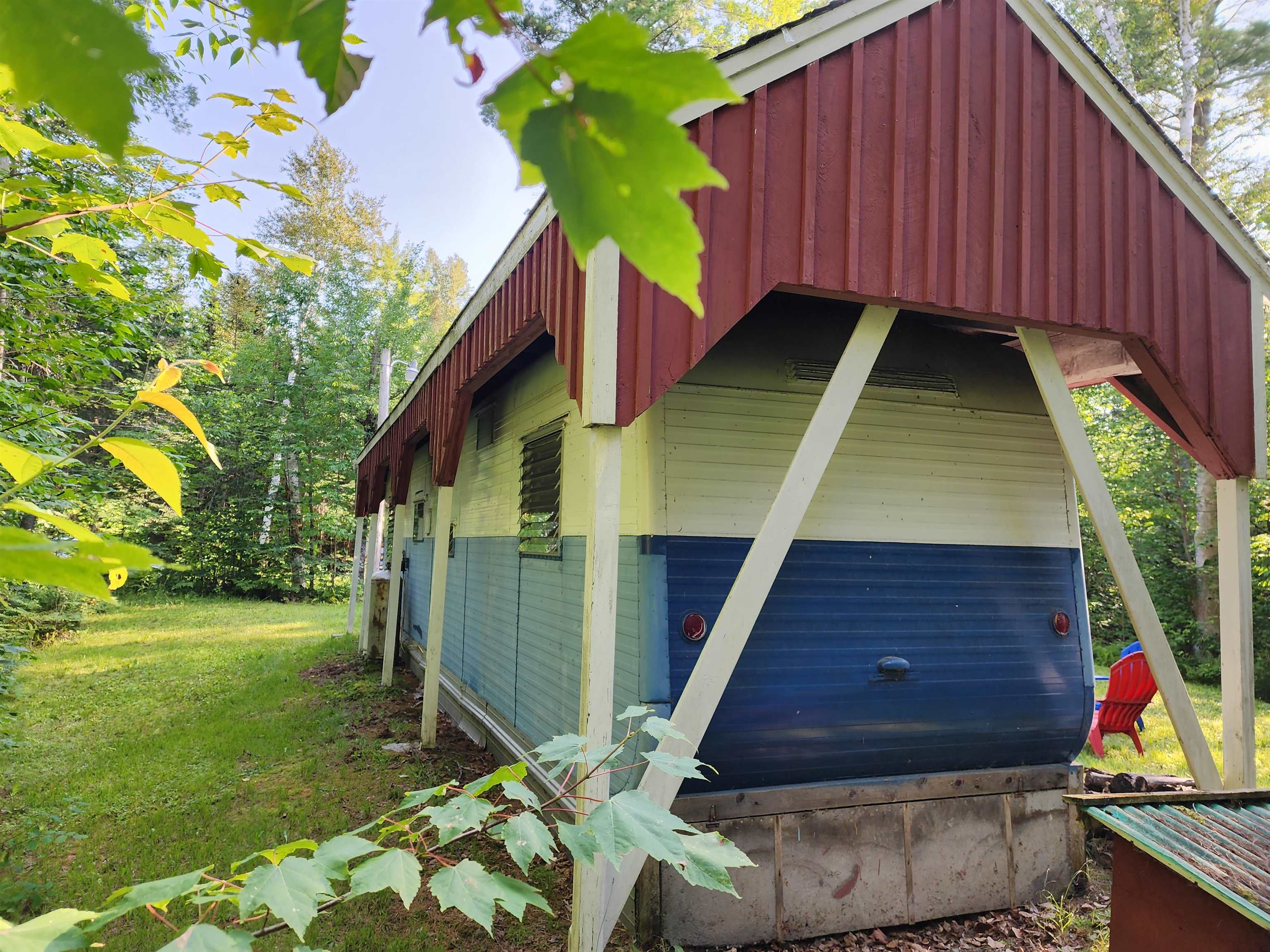 613 Lennon Road Carroll, NH 03598 - Photo 10 of 22 Gallery Image 10