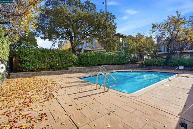 $568,000 | 1077-1077 Wesley Court, Unit 7, Walnut Creek, CA 94597