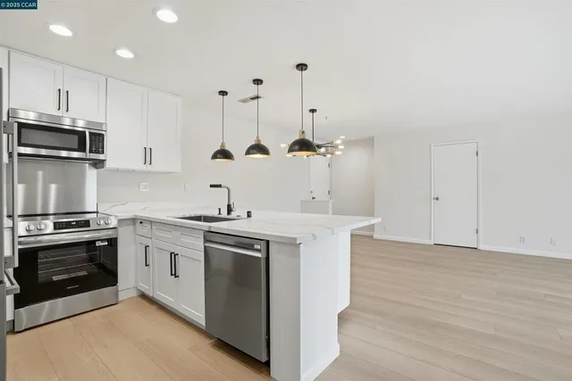 $568,000 | 1077-1077 Wesley Court, Unit 7, Walnut Creek, CA 94597