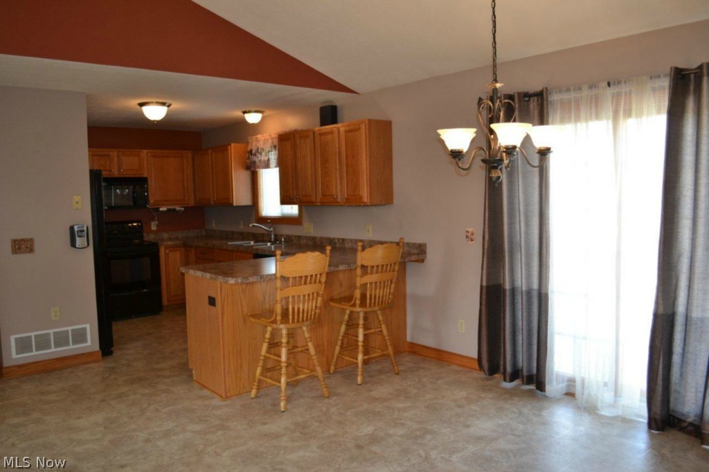 5924 Wentworth Road Southwest Canton, OH 44706 - Photo 5 of 24