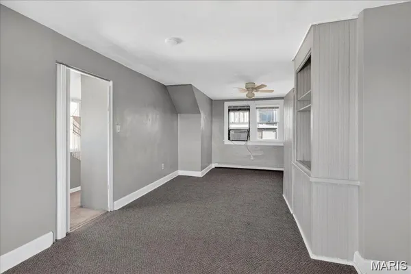 $900 | 221 Lebanon Avenue, Unit A, Belleville, IL 62220