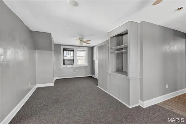 $900 | 221 Lebanon Avenue, Unit A, Belleville, IL 62220