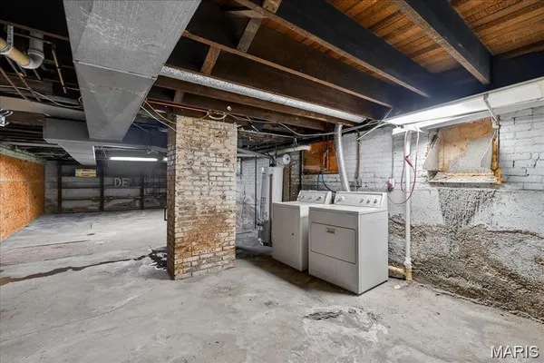 $900 | 221 Lebanon Avenue, Unit A, Belleville, IL 62220