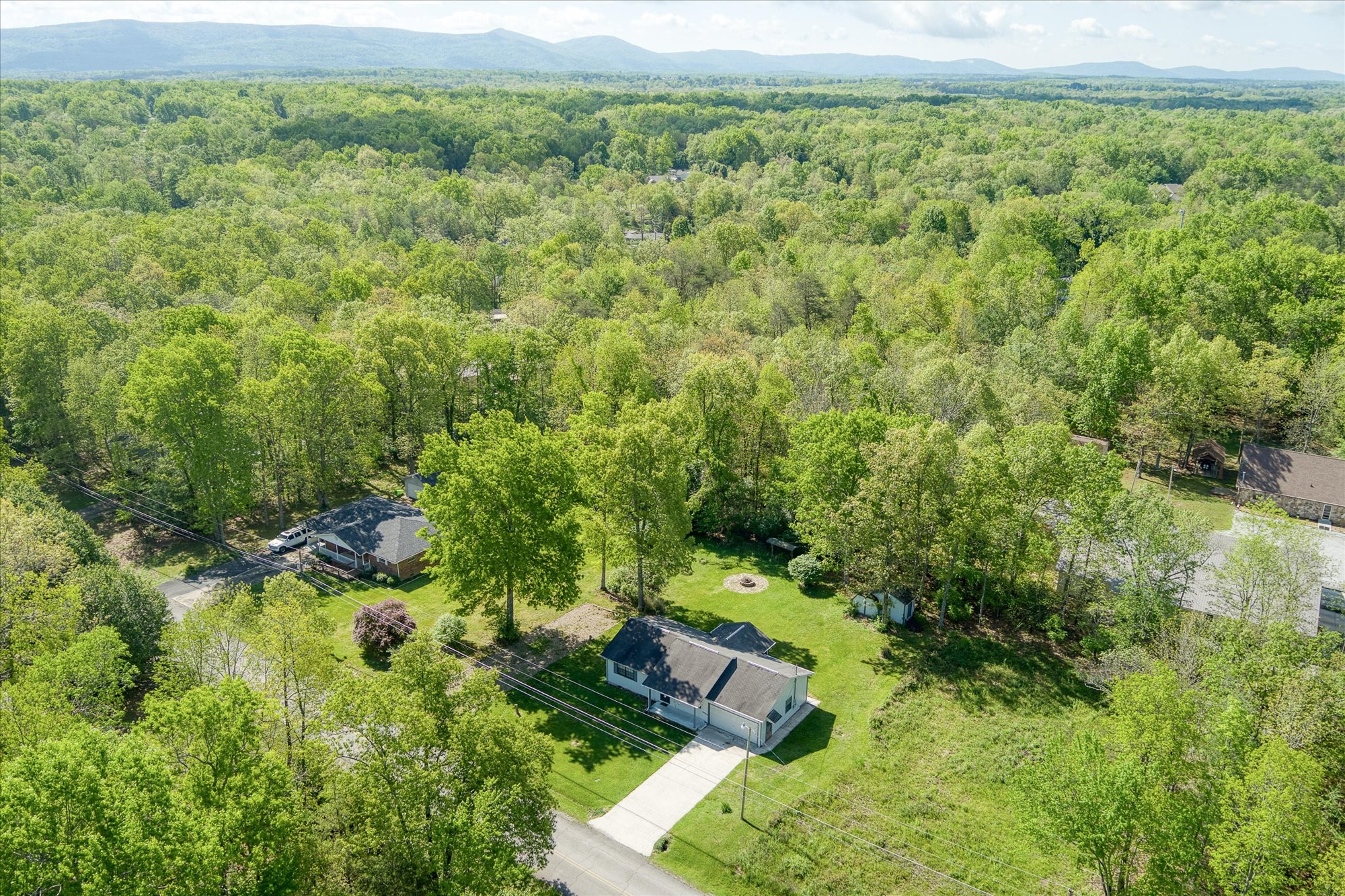 5008 Pawnee Road Crossville, TN 38572 - Photo 5 of 31 Gallery Image 5