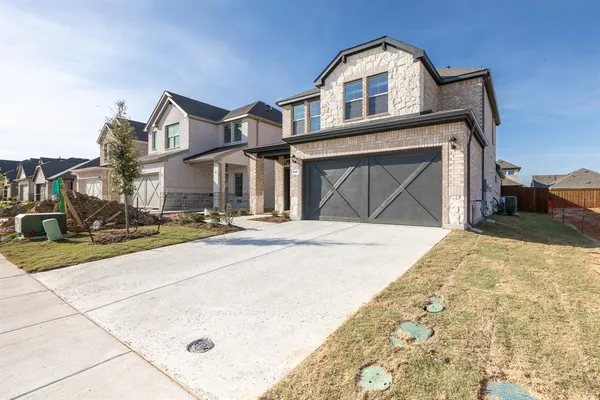 $2,400 | 940 Apeldoorn Trail, Little Elm, TX 75068
