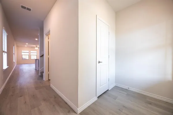 $2,400 | 940 Apeldoorn Trail, Little Elm, TX 75068