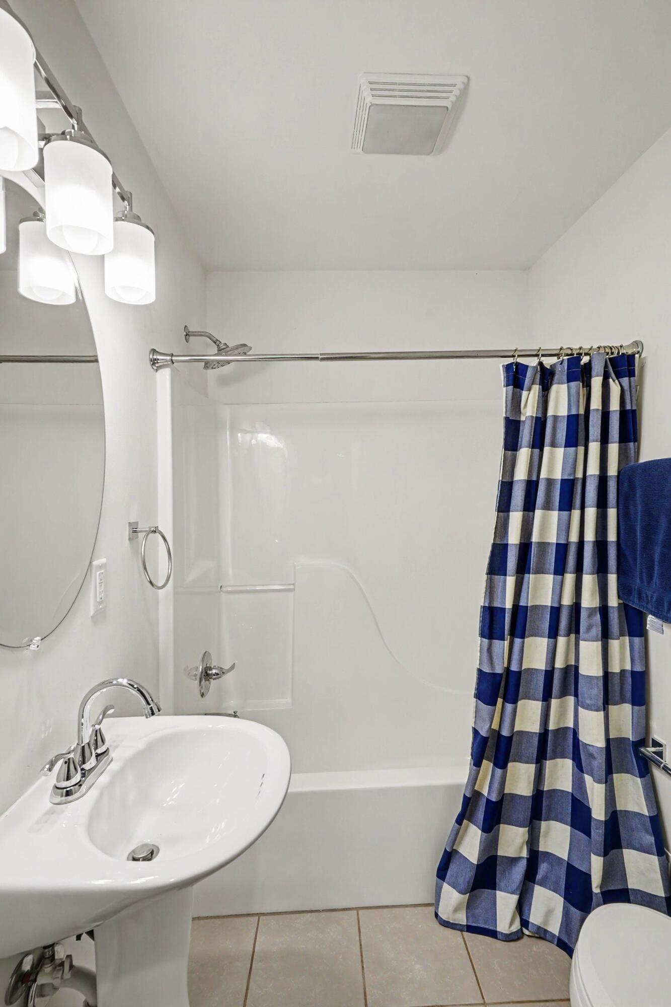 6129 Old State Road North Branch, MI 48461 - Photo 19 of 29 020-Full bath 2