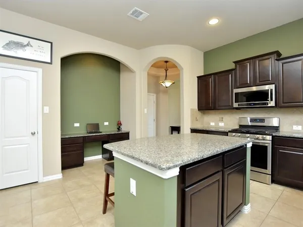 $2,550 | 510 Cameron Cove, Cedar Park, TX 78613