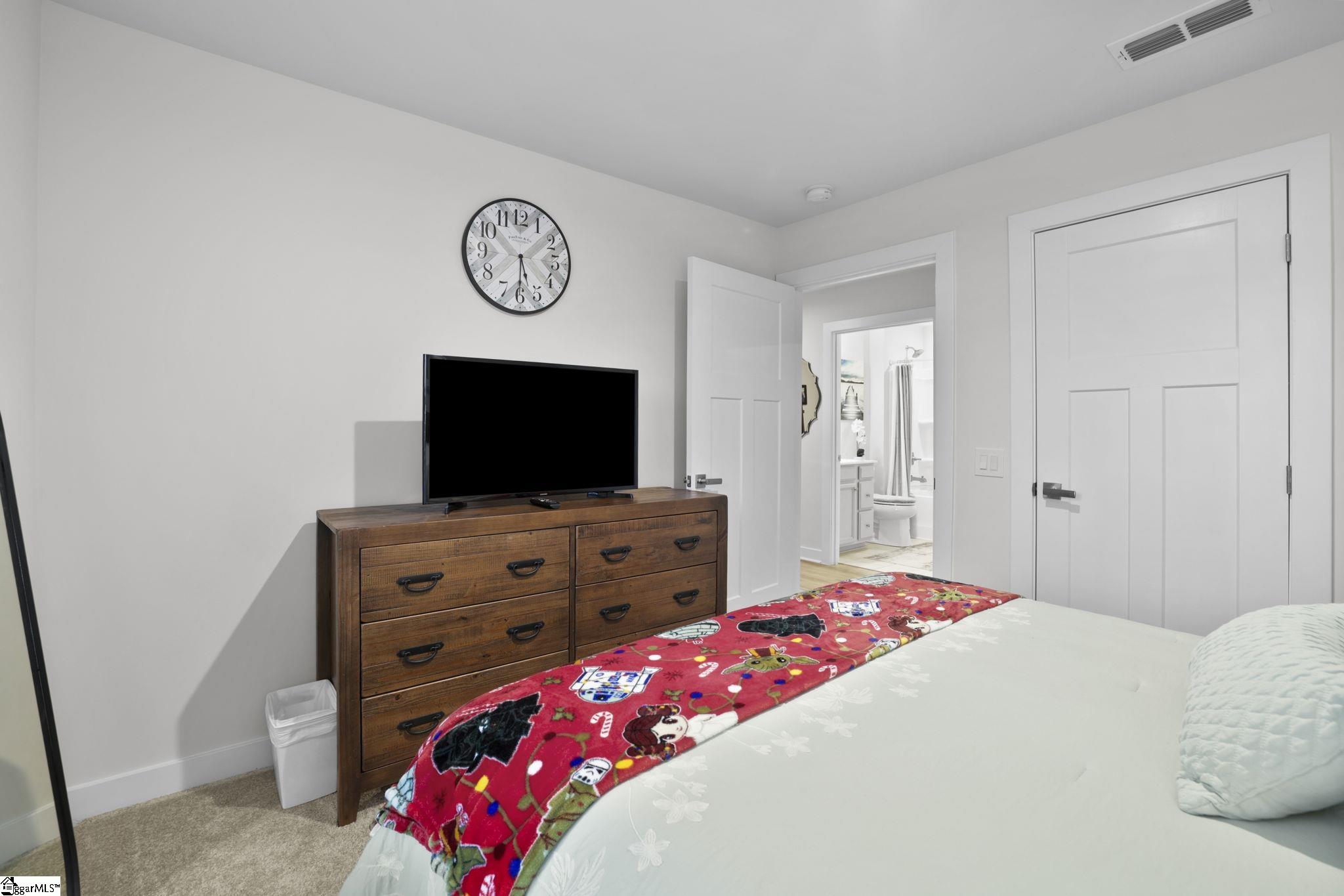 210 Bending Branch Road Greenville, SC 29605 - Photo 17 of 41