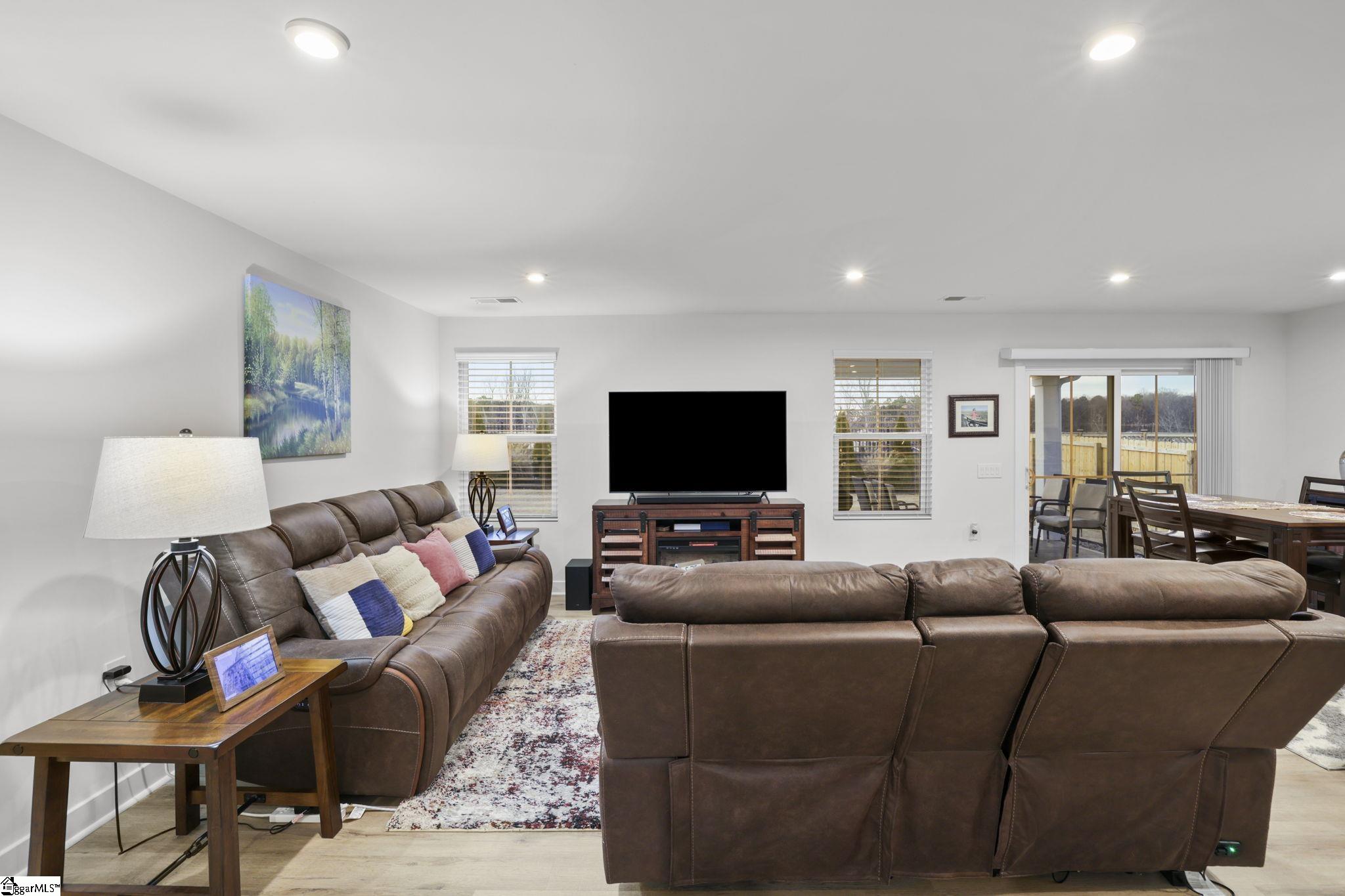 210 Bending Branch Road Greenville, SC 29605 - Photo 20 of 41