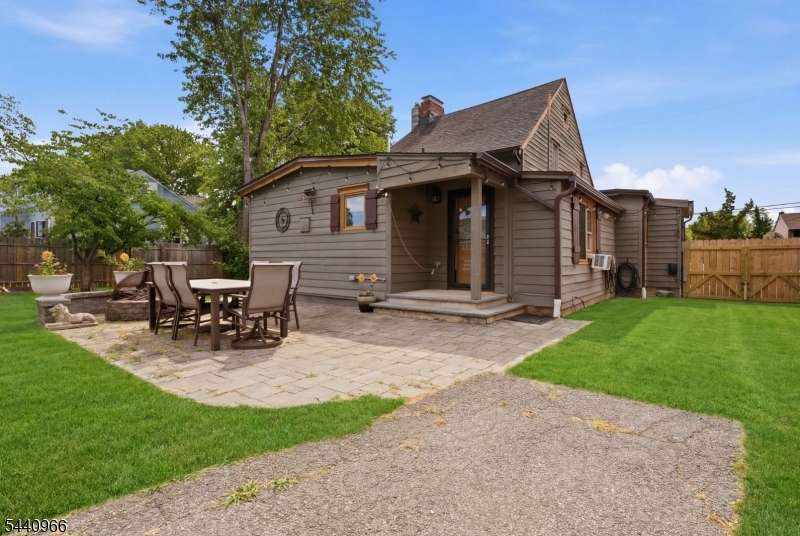 704 Greenbrook Road North Plainfield, NJ 07063 - Photo 26 of 27