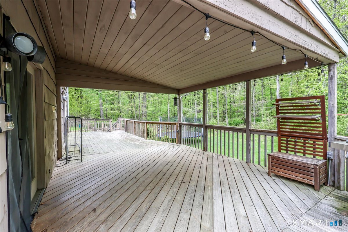 131 Seth Low Mountain Road Ridgefield, CT 06877 - Photo 27 of 39