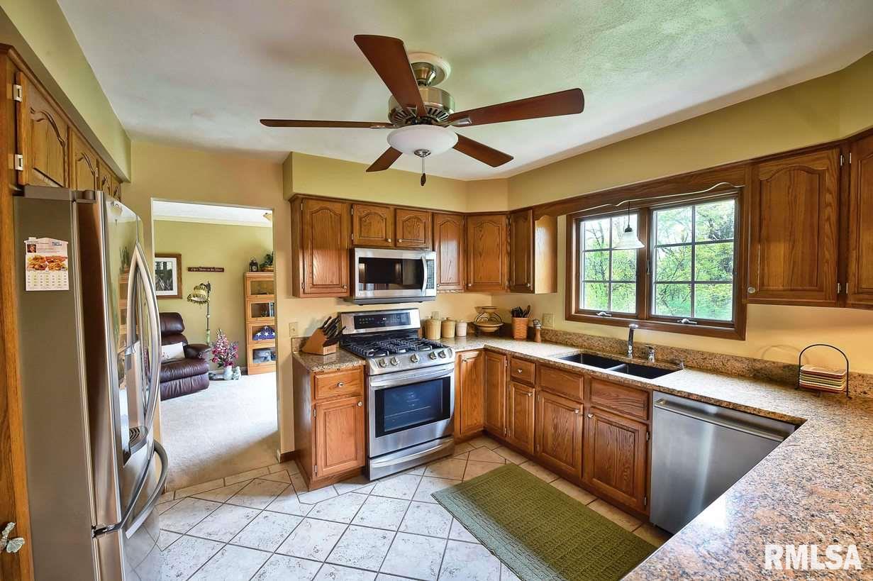 9121 141st Street West Taylor Ridge, IL 61284 - Photo 13 of 24