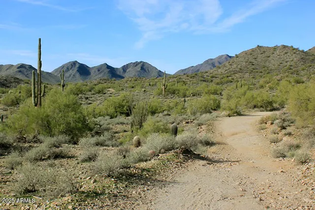 $1,950 | 32288 North Margaret Way, San Tan Valley, AZ 85144