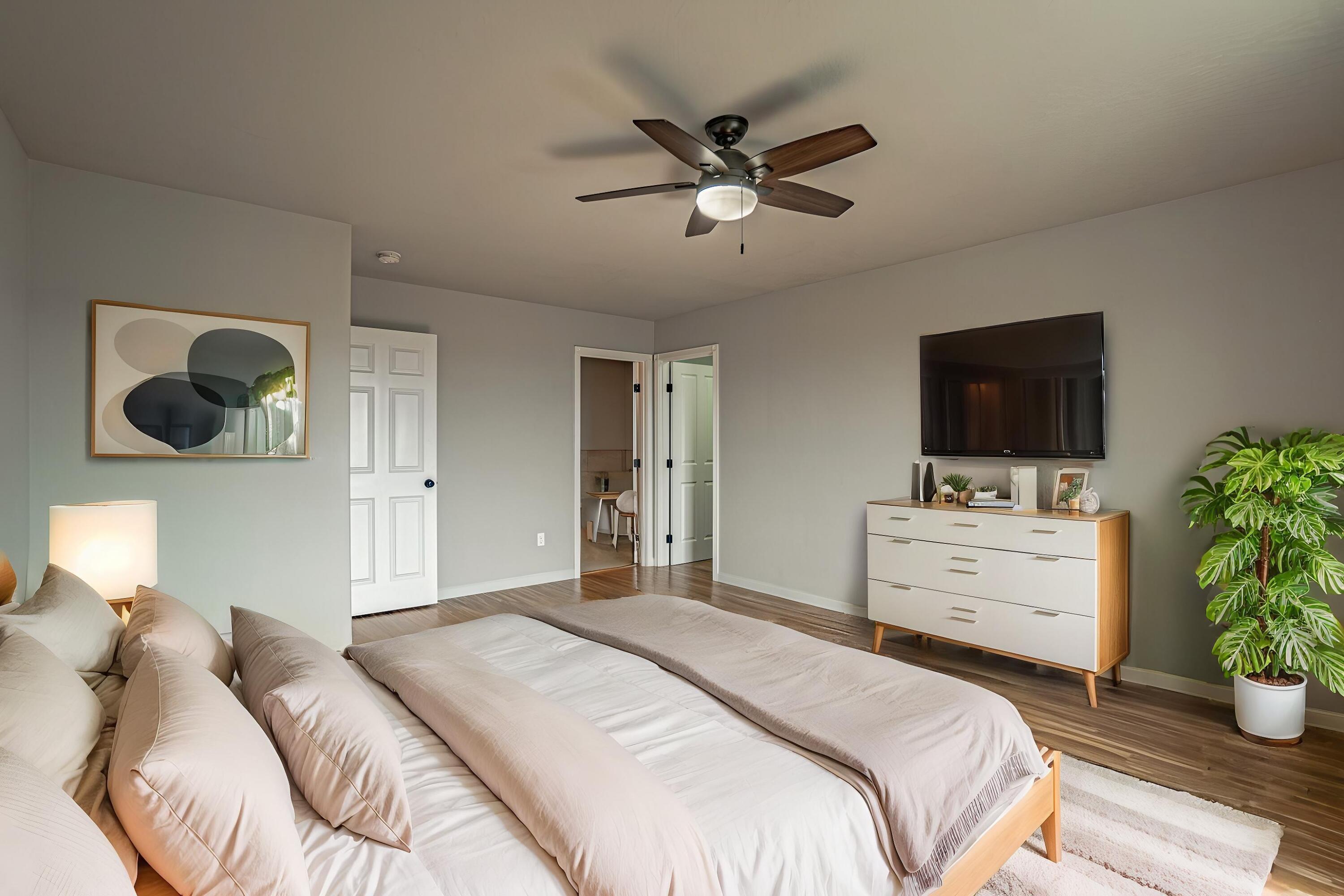 1020 Azure Way Eagle Point, OR 97524 - Photo 26 of 51 Master-bedroom-(2) - Bedroom - Scandinav