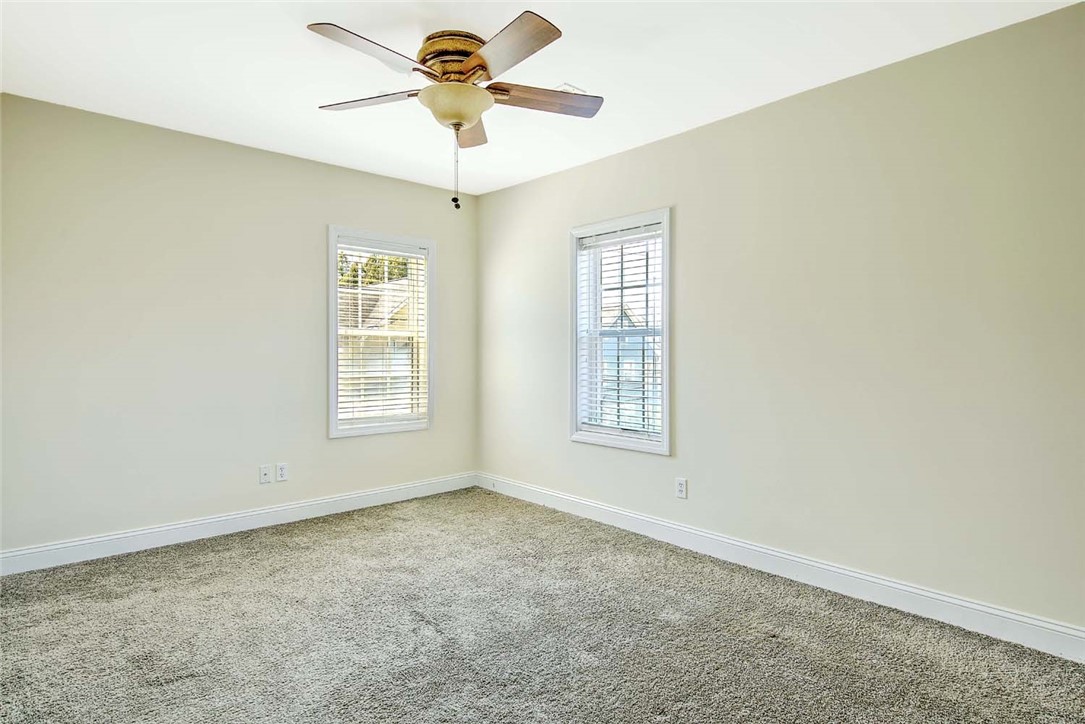 31 Garfield Avenue Bristol, RI 02809 - Photo 22 of 33 2nd floor