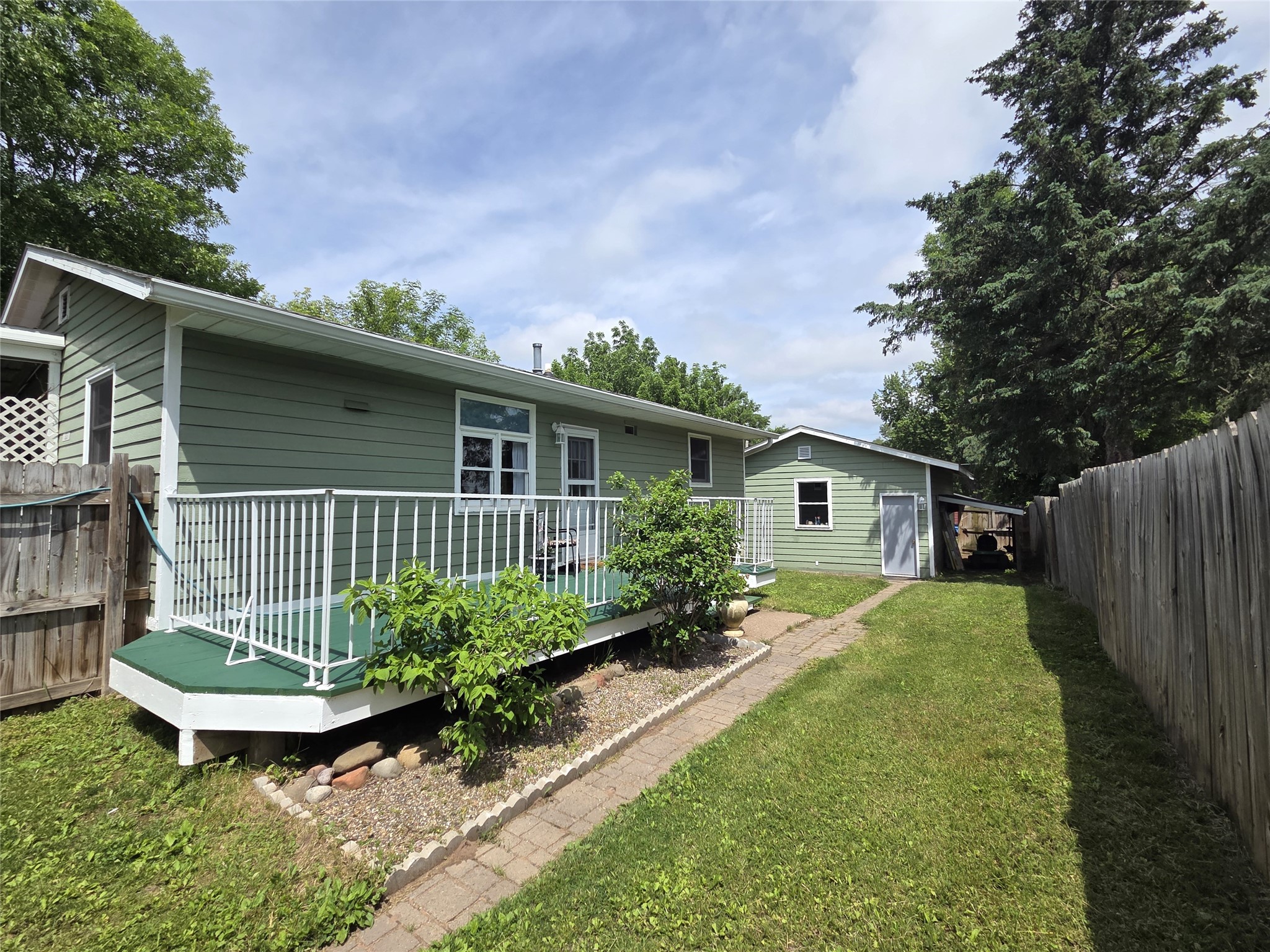 313 1st Avenue Shell Lake, WI 54871 - Photo 3 of 30