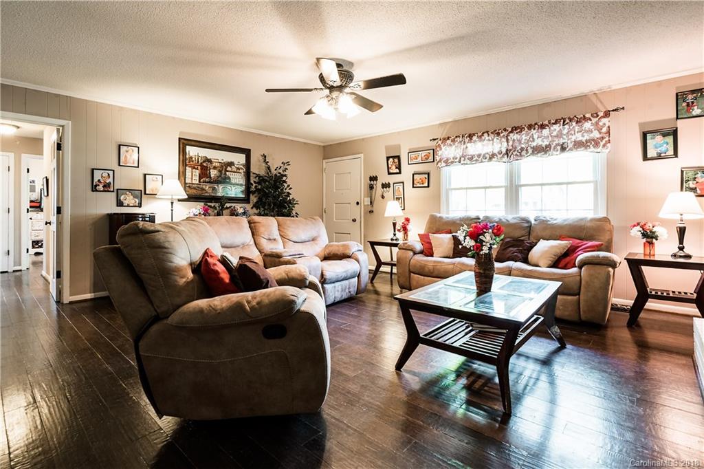 910 Old Boiling Springs Road Shelby, NC 28152 - Photo 4 of 24 Gallery Image 4