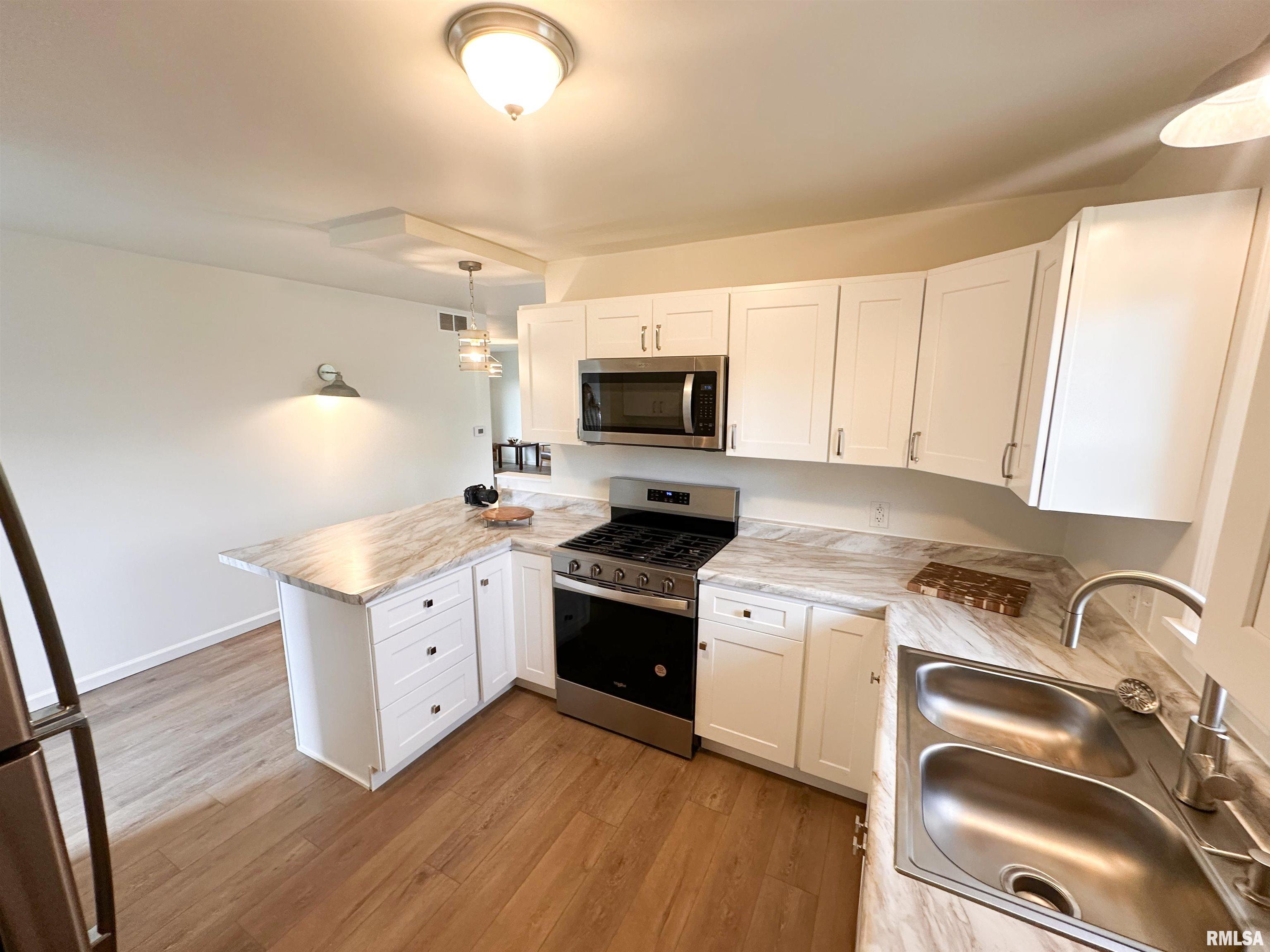9034 South Powell Road Mapleton, IL 61547 - Photo 11 of 32