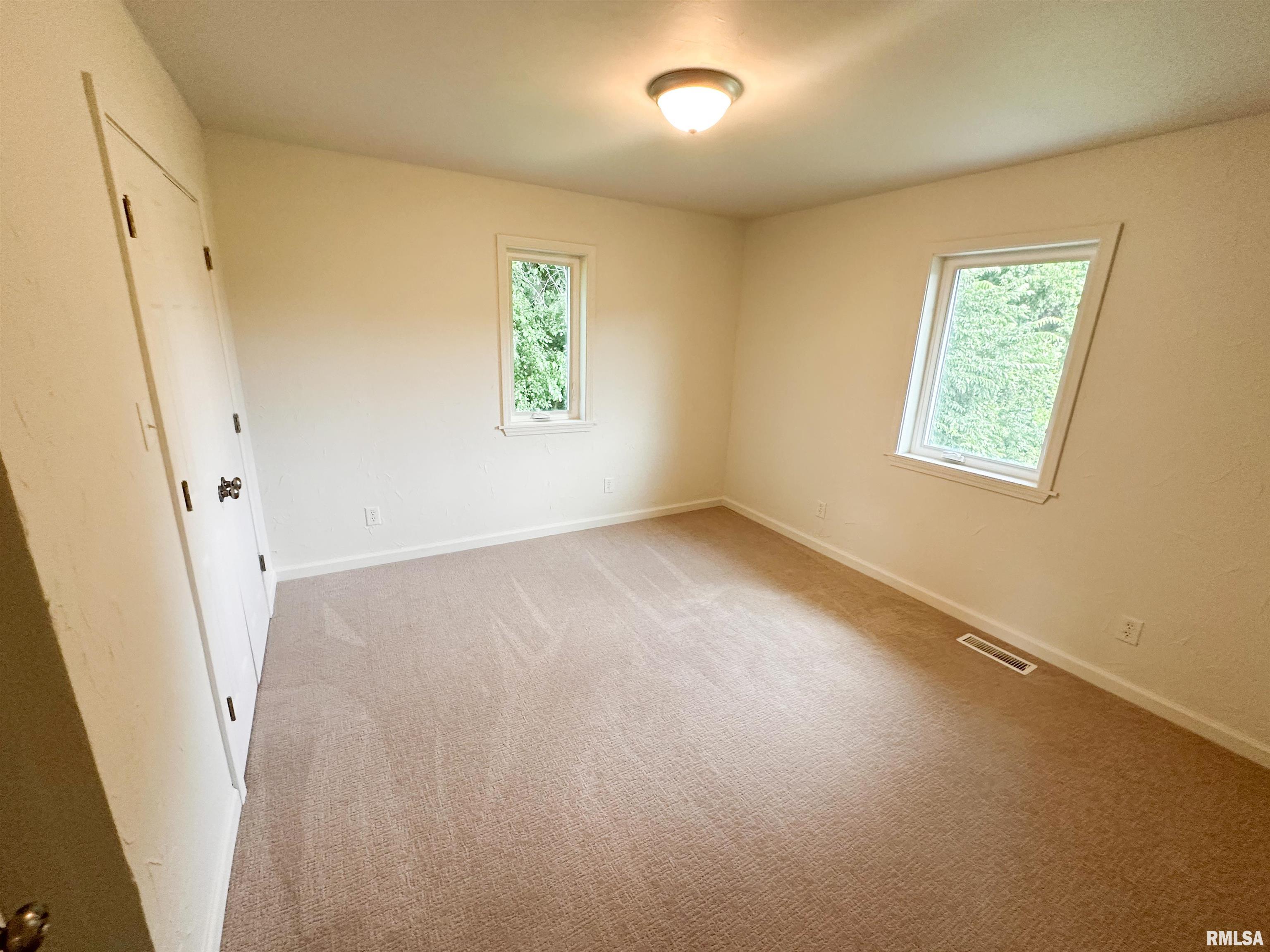9034 South Powell Road Mapleton, IL 61547 - Photo 17 of 32