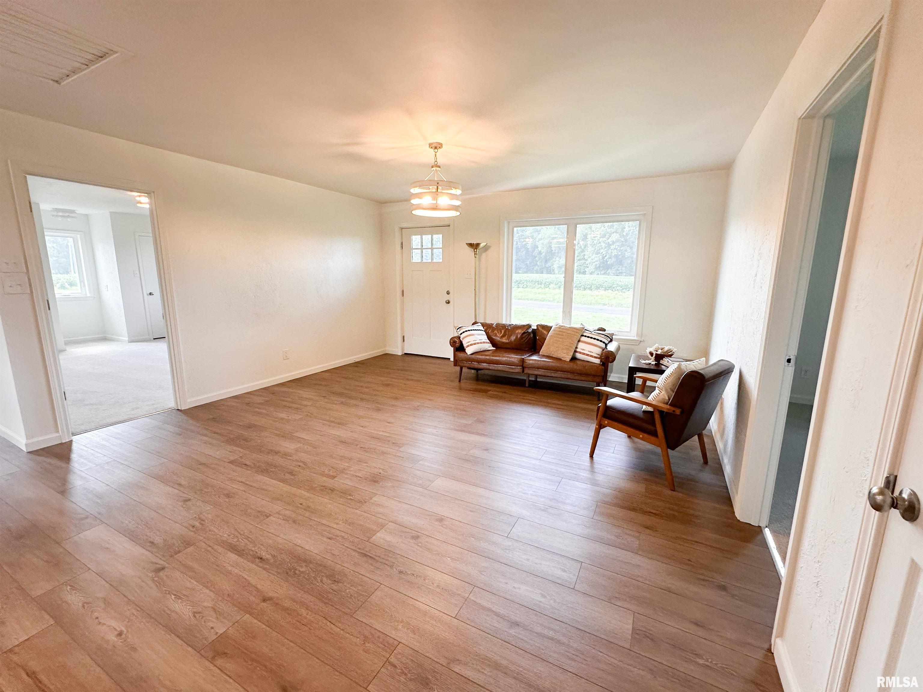9034 South Powell Road Mapleton, IL 61547 - Photo 6 of 32