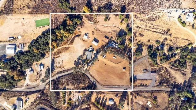 $1,150,000 | 23700 Oak Cir Drive, Wildomar, CA 92595